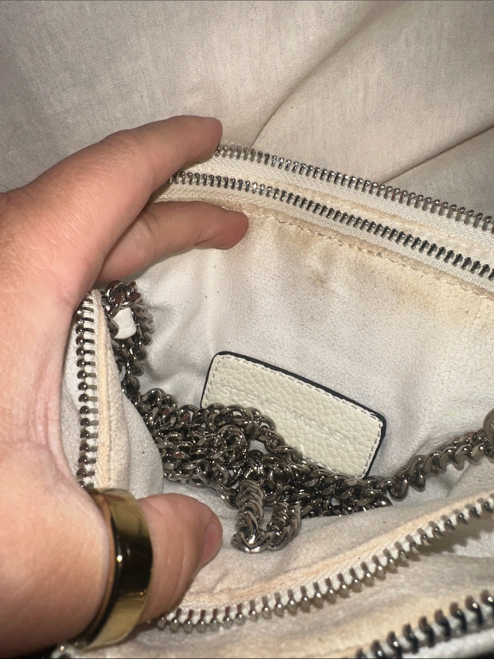 Steve Madden White Pebbled Leather Wristlet Clutch - Picture 3 of 3